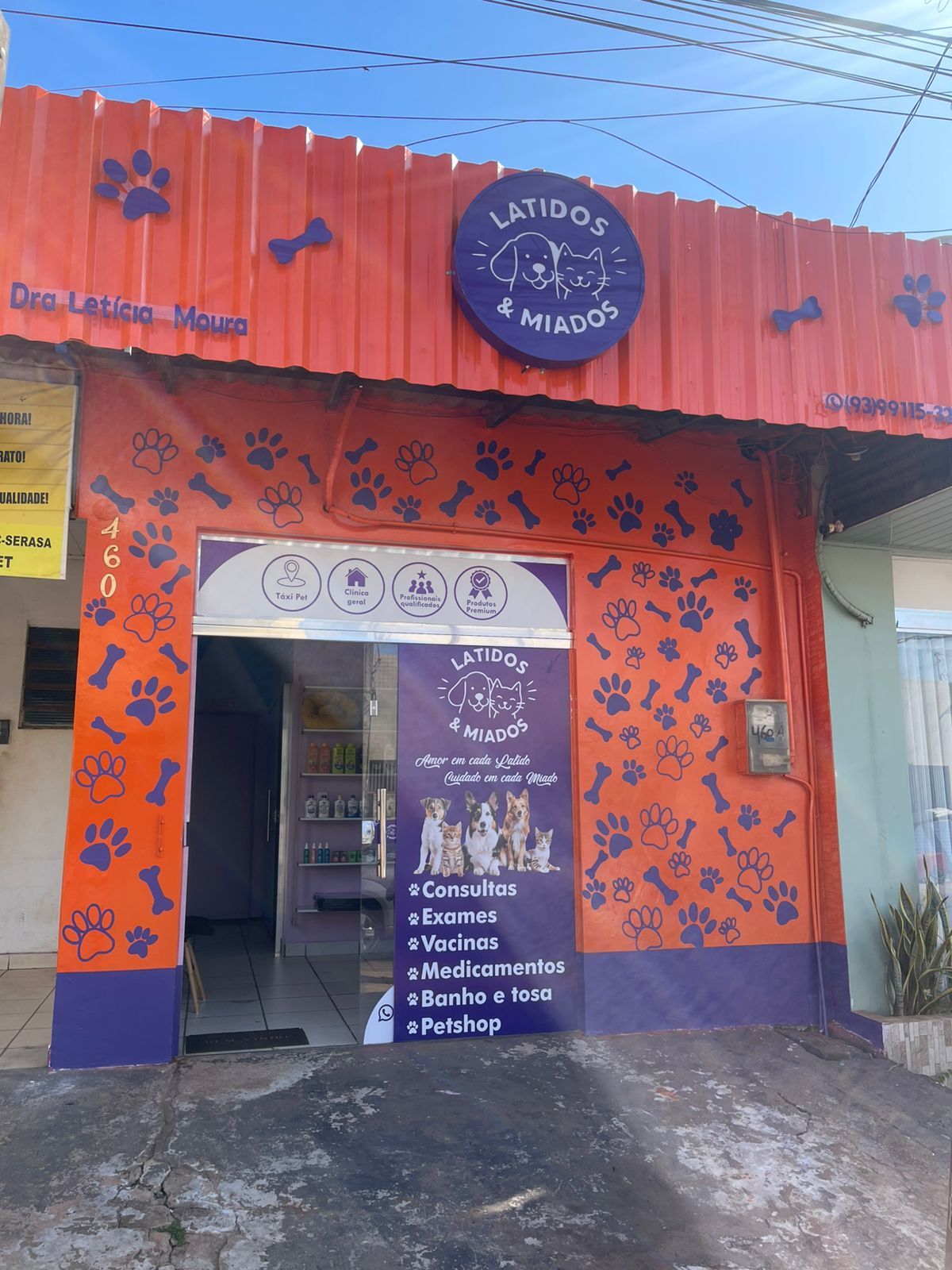 Fachada do pet shop Latidos & Miados em Santarém